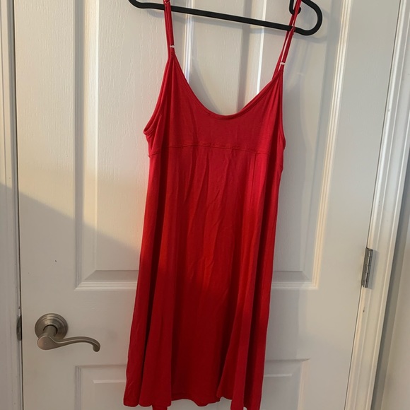 πSlip Red Dress - Picture 5 of 7